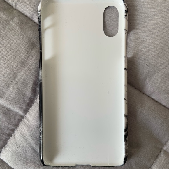 Marble Snap on Phone Case for IPhone XR - Picture 3 of 3